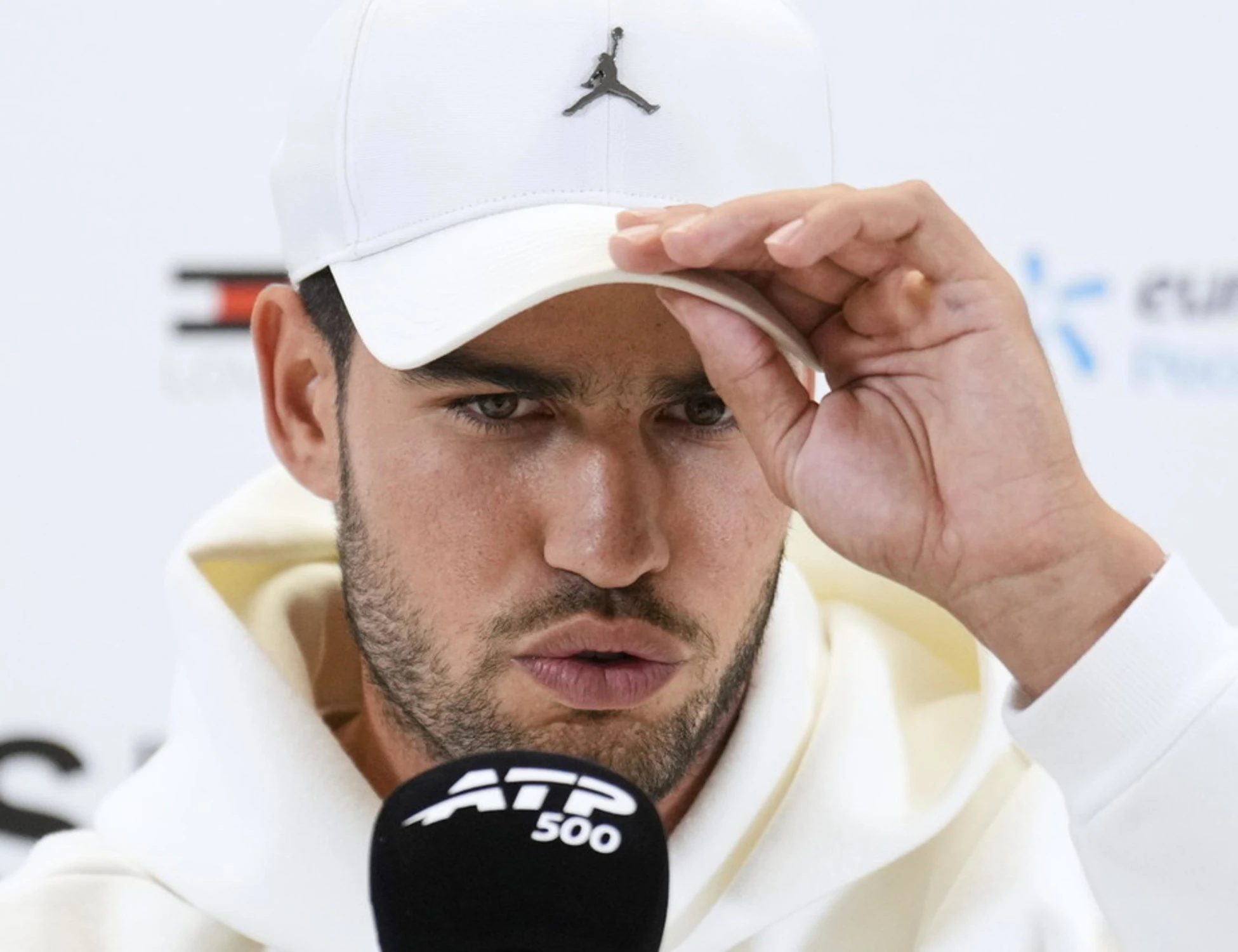 Alcaraz, "compromettere il futuro": cosa filtra sull'infortunio