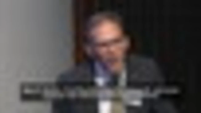 https://media.liberoquotidiano.it/Wf57X7vW4l_hl9zZFcyWLm7C1g5dkAYqs3cobL2zU9Y/width:800/quality:90/aW1hZ2VzLzIwMjUvMTAvMDYvMTAzNDEyMTQ4LTQ2OWE5OTNkLTU1Y2ItNGVlYS05OTQ2LTk4YTEwZWU5MzIzYi5qcGc.webp