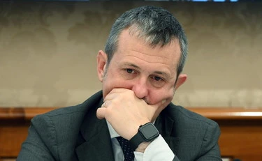 Andrea Delmastro ingannato da un incendio: cosa accadde sei anni fa