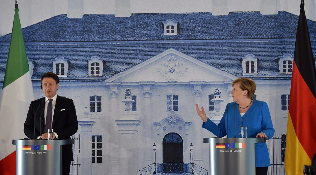 Angela Merkel a Giuseppe Conte: "Sono molto curiosa di sapere come andrà il Cdm su Autostrade"