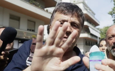 https://media.liberoquotidiano.it/WhCWi1DQIlOou6QMW6JeemIUhLNmHBEAmuxu1SzdRVk/width:800/quality:90/aW1hZ2VzLzIwMjYvMDgvMjEvMDg1MDAxMzY5LWMyNjYzM2EwLTNhMWUtNDYyNC1hY2NmLWE2MmJmYTM4NWZjYi5qcGc.webp