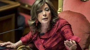 Elisabetta Casellati contro Conte e il governo: "Il tempo del teatrino e delle parole è finito"