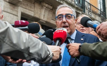 Referendum, Gasparri attacca La7: "Fa propaganda. Tv vergognosa, da denunciare