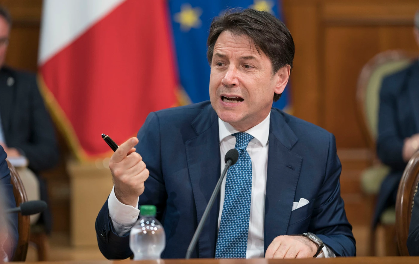 Giuseppe Conte a Salvini e Di Maio: "Se mi volete sfiduciare, venite a farlo in Aula davanti agli italiani"