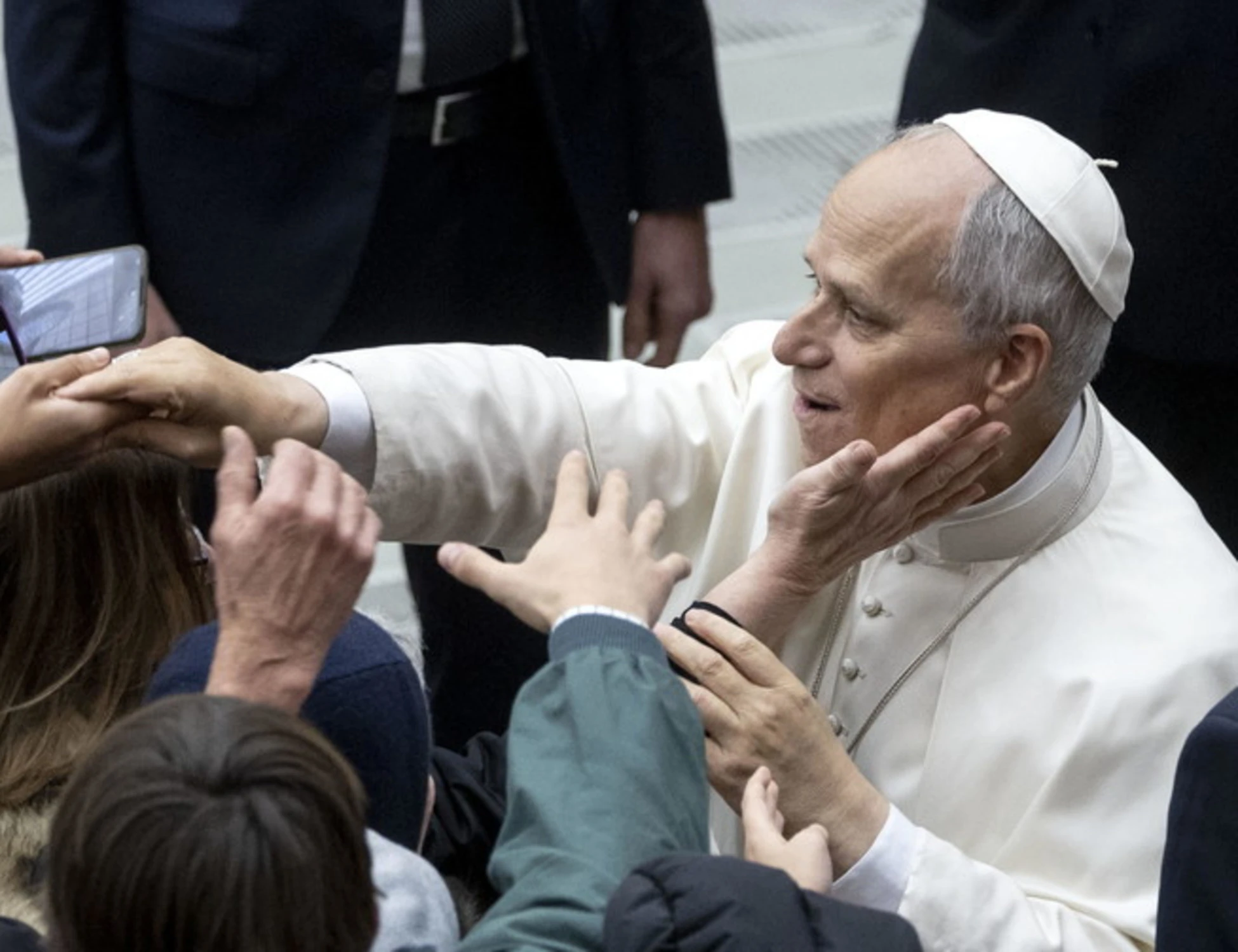 Leone XIV, la linea dura in Vaticano: "Ordine e sicurezza per il bene di tutti"