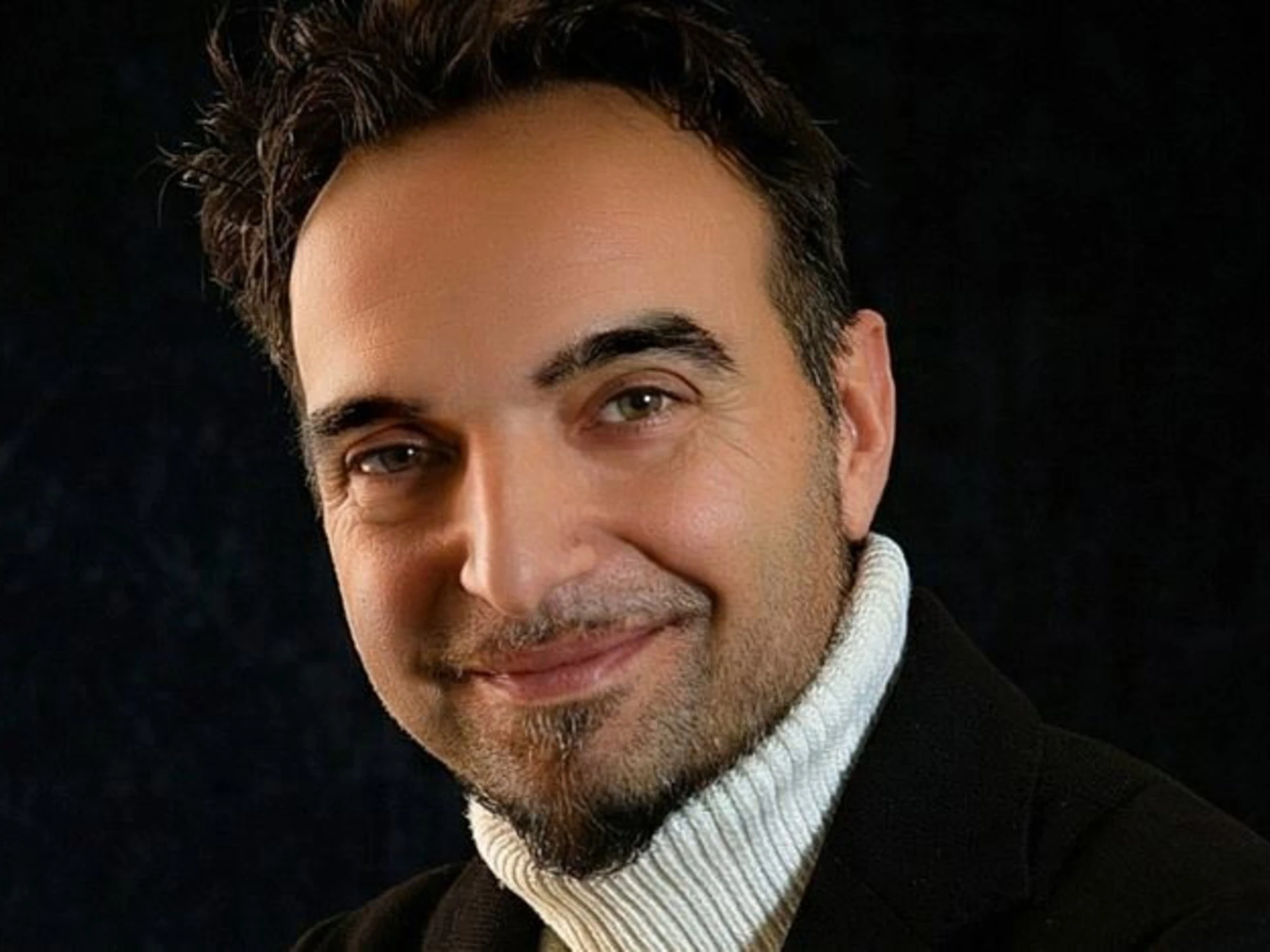 Cesare De Stefano, imprenditore, firma “Intelligenza Alimentare”, il libro che accende il dibattito su mente, consapevolezza e rapporto con il cibo