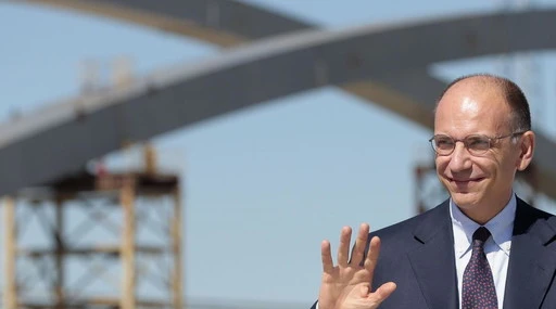 Milan, il tifoso Enrico Letta non ha nulla da dire sui "democratici" islamici?
