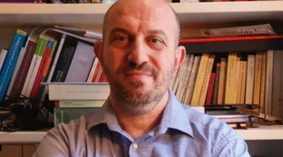 Alberto Grandi, la balle e gli errori di questo prof sul cibo italiano