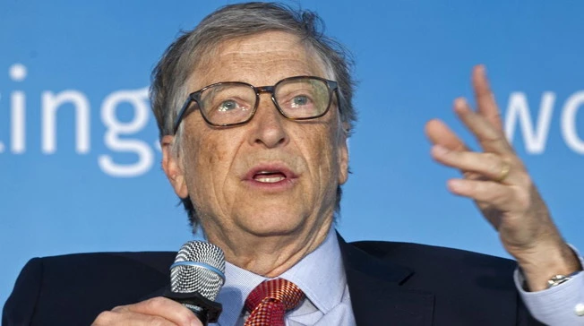 Coronavirus, la fosca profezia di BIll Gates: "Ecco quando finirà la pandemia"