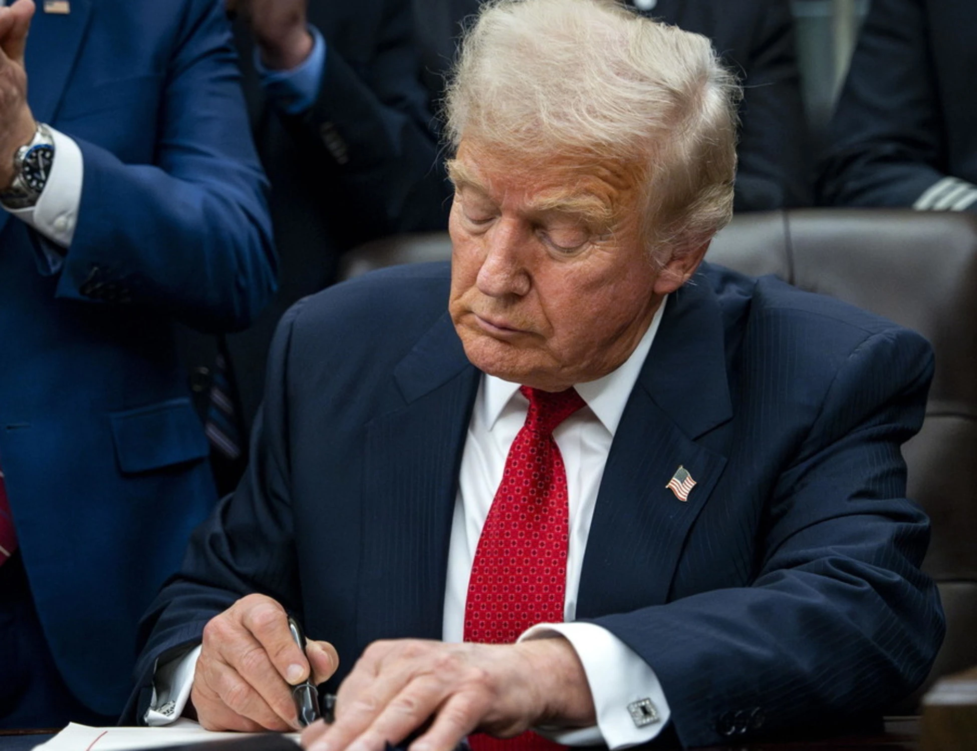 Usa, Donald Trump designa gli Antifa italiani "terroristi globali": cosa cambia