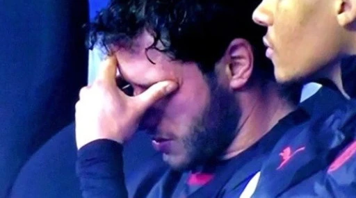 Milan, drammatico crollo emotivo per Calabria: gli interisti lo distruggono