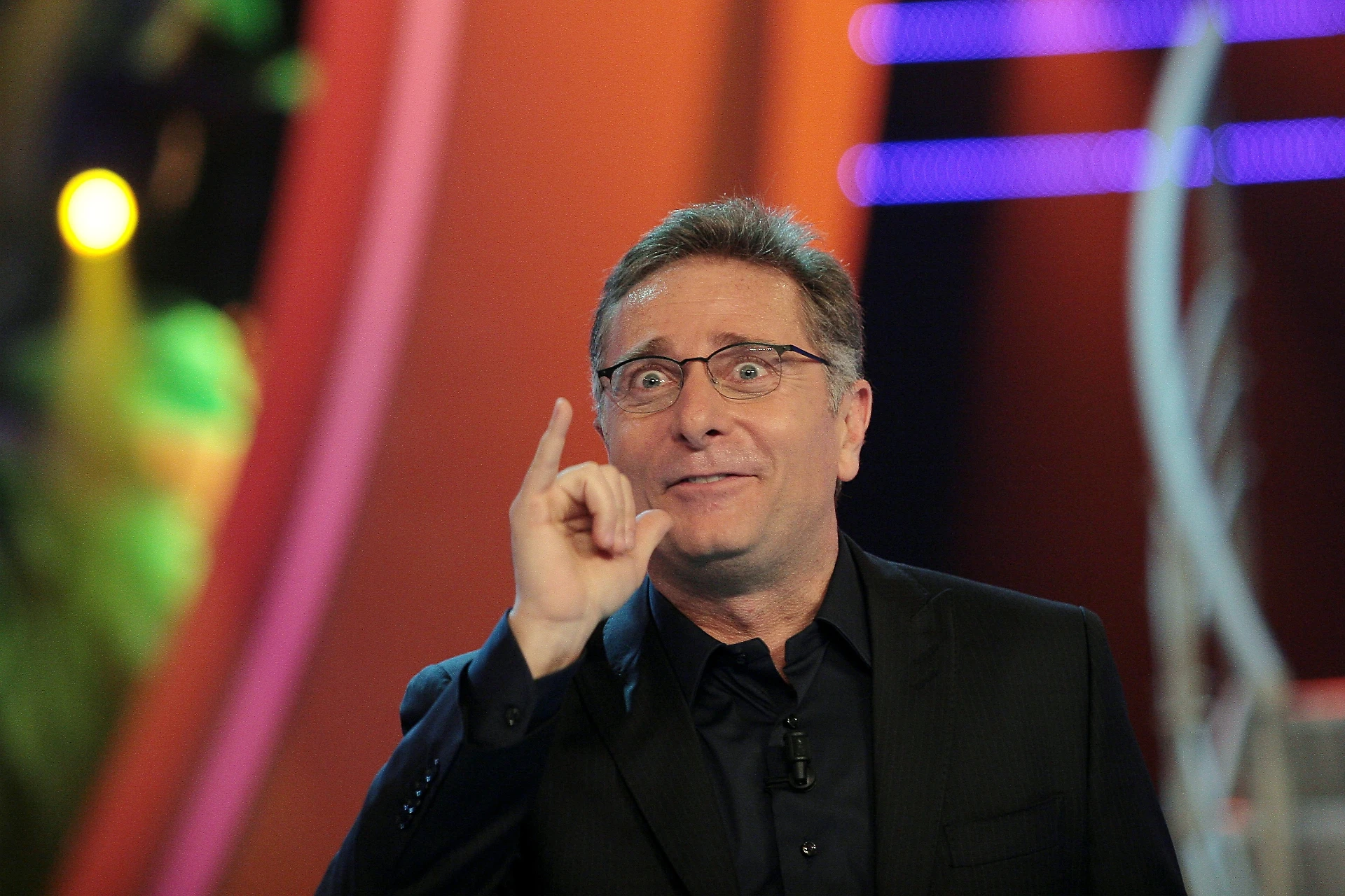 Paolo Bonolis imperatore a Mediaset: clamoroso in tv, il prossimo venerdì...