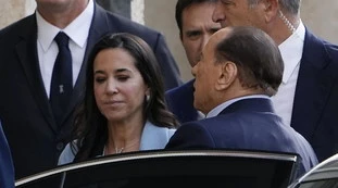 L'audio rubato di Berlusconi e la "terza registrazione": cosa c'è dietro davvero