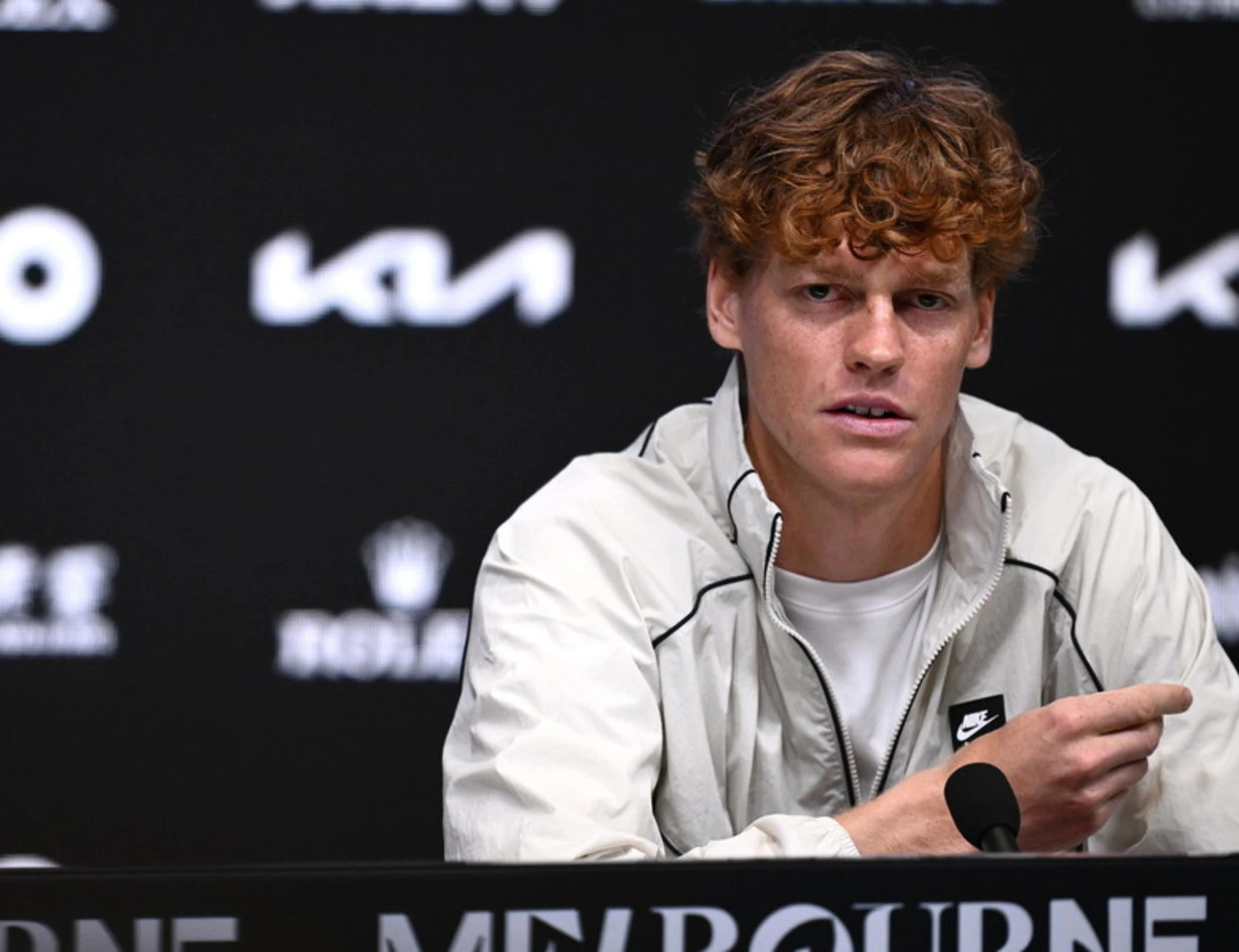 Il dolore di Jannik Sinner: "Ci sono cose più importanti del tennis"