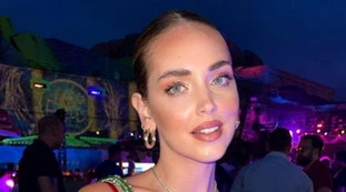Chiara Ferragni, "perché queste sono le regole": mostra sua figlia neonata così e la gente delira
