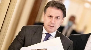 Giuseppe Conte, "il 14 settembre cade il governo". La gola profonda dopo il vertice tra i ministri e le regioni