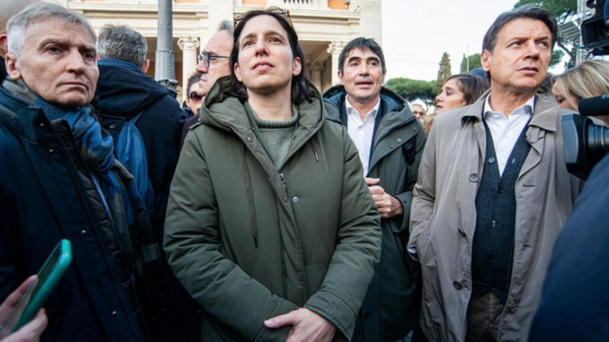 Schlein e Conte, chi è uscito peggio dallo scontro in aula con Meloni?