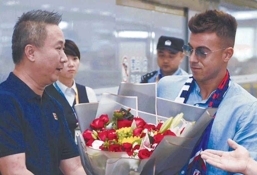 El Shaarawy in Cina, diventa il calciatore italiano più pagato di sempre: i dettagli, stipendio mostruoso