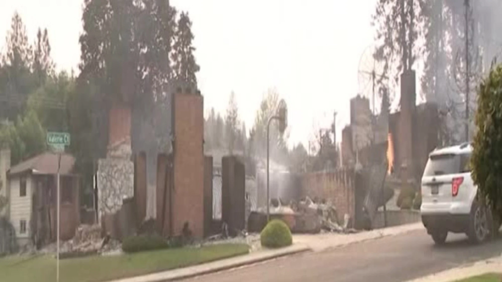 Usa, incendi devastano lo Stato di Washington: le immagini da Spokane