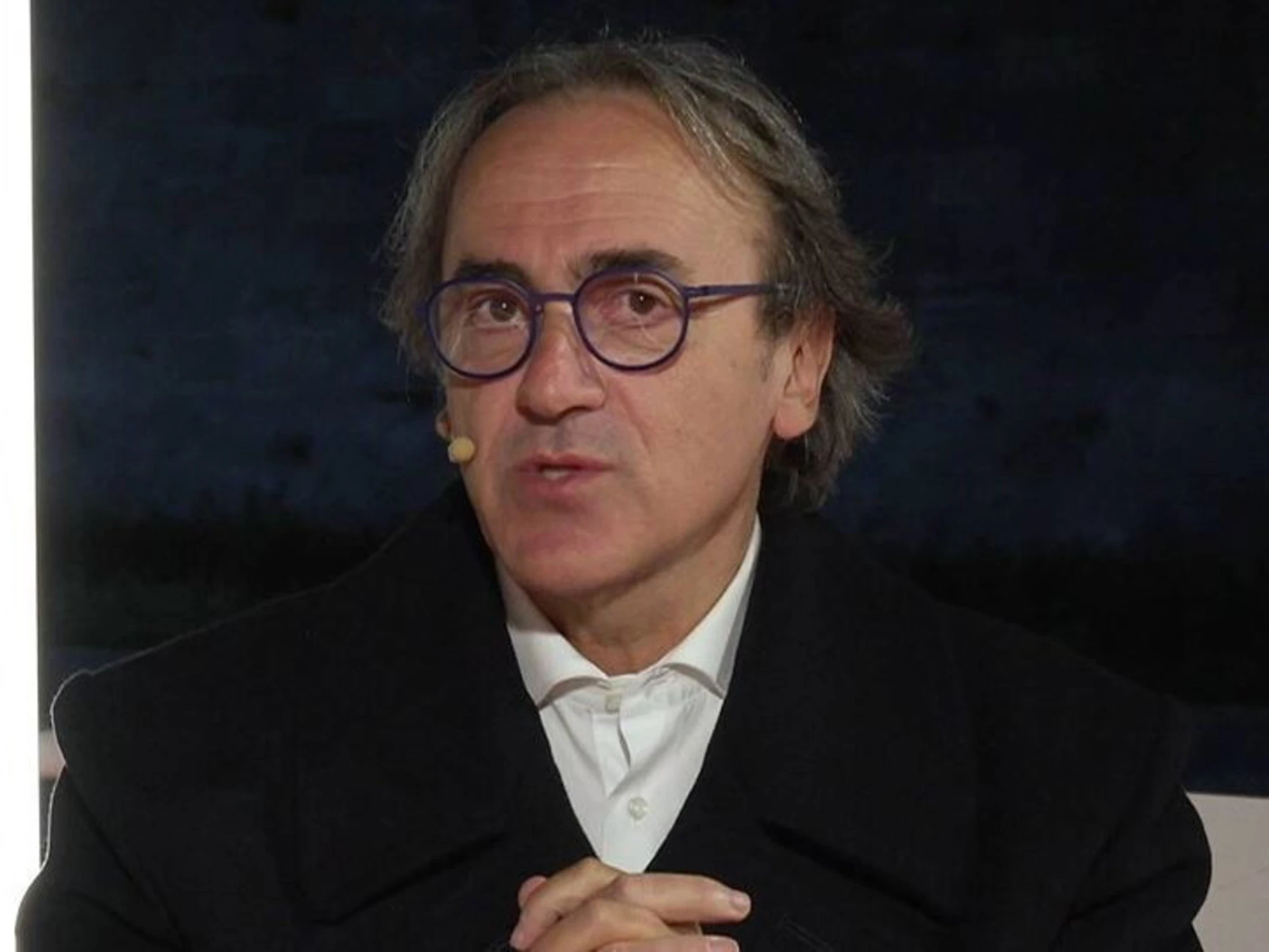 Angelo Bonelli delira su Meloni in tv: "Inquieto da giorni"