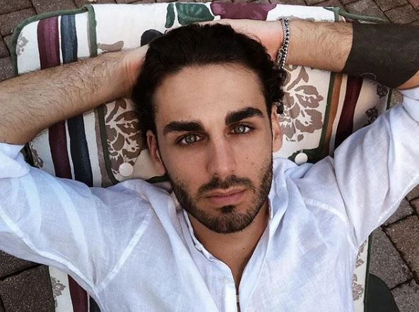 Amici, Alberto Urso travolto dal successo. Forse è troppo? Il messaggio a sorpresa: "Ogni tanto mi fermo"
