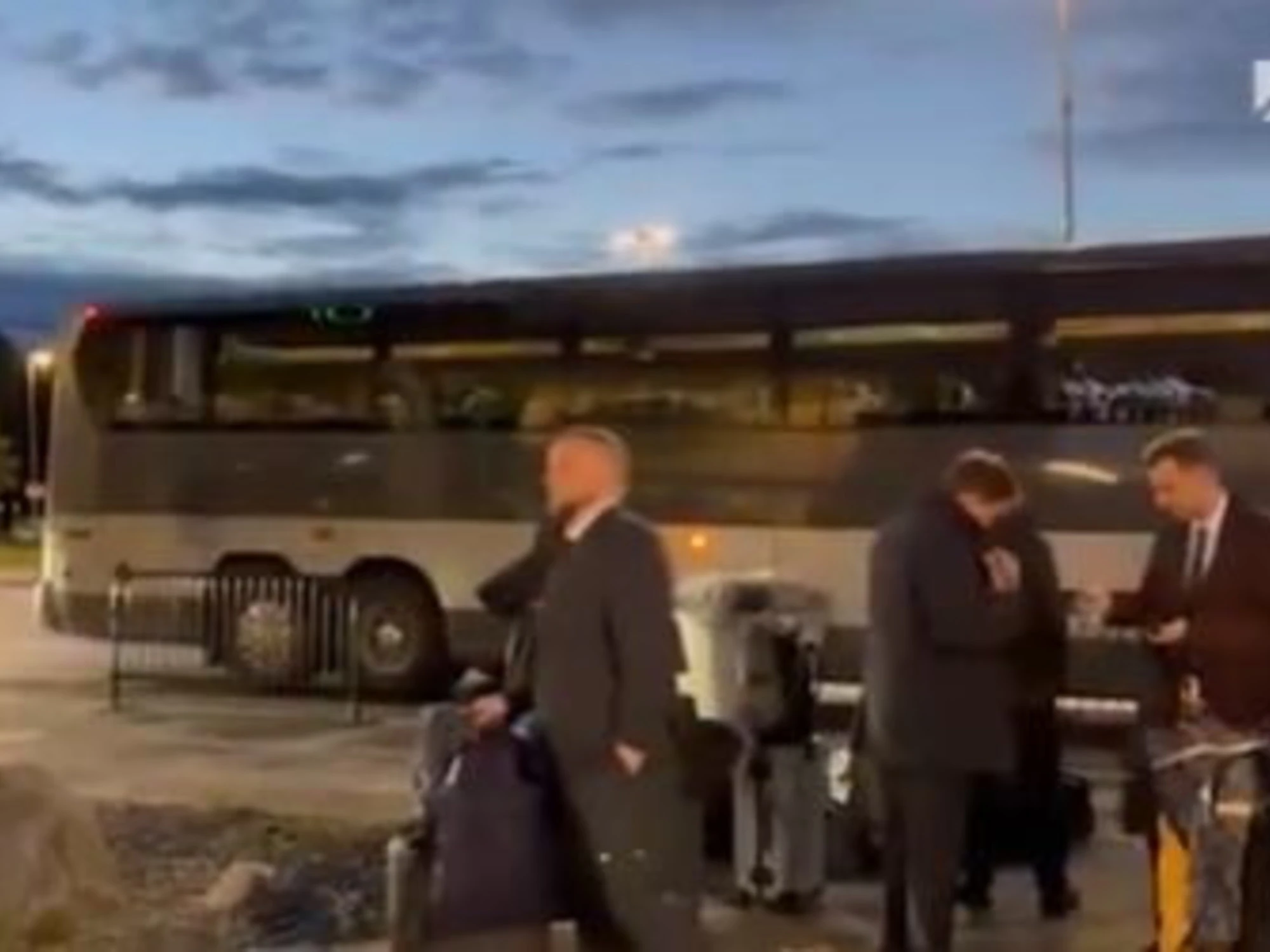 Russi infuriati in Alaska: "Condizioni spartane", dove alloggiano