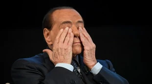 Silvio Berlusconi, "ma Giuseppe Conte come si permette?". Retroscena: la rabbia dopo la telefonata del premier