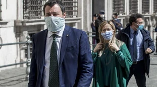 Giorgia Meloni sfida Matteo Salvini: "Lui il leader del centrodestra? Vedremo dopo le elezioni"