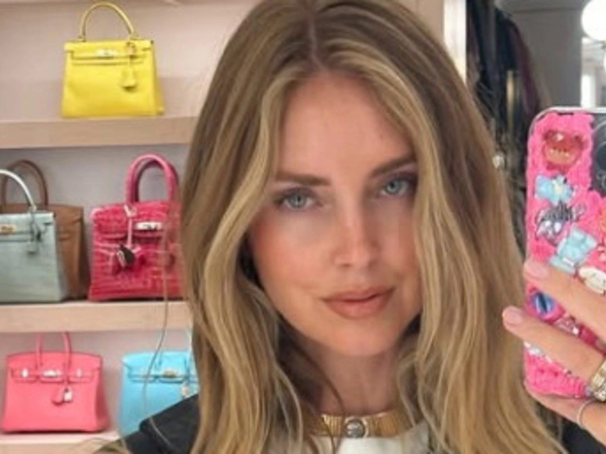 Chiara Ferragni, chi è "nonna Adriana": la pensionata che la ha trascinata alla sbarra