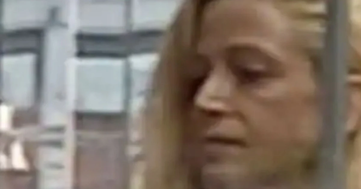 Olivia Paladino, via il reggiseno: la sconvolgente foto della fidanzata di Conte, beccata al supermercato