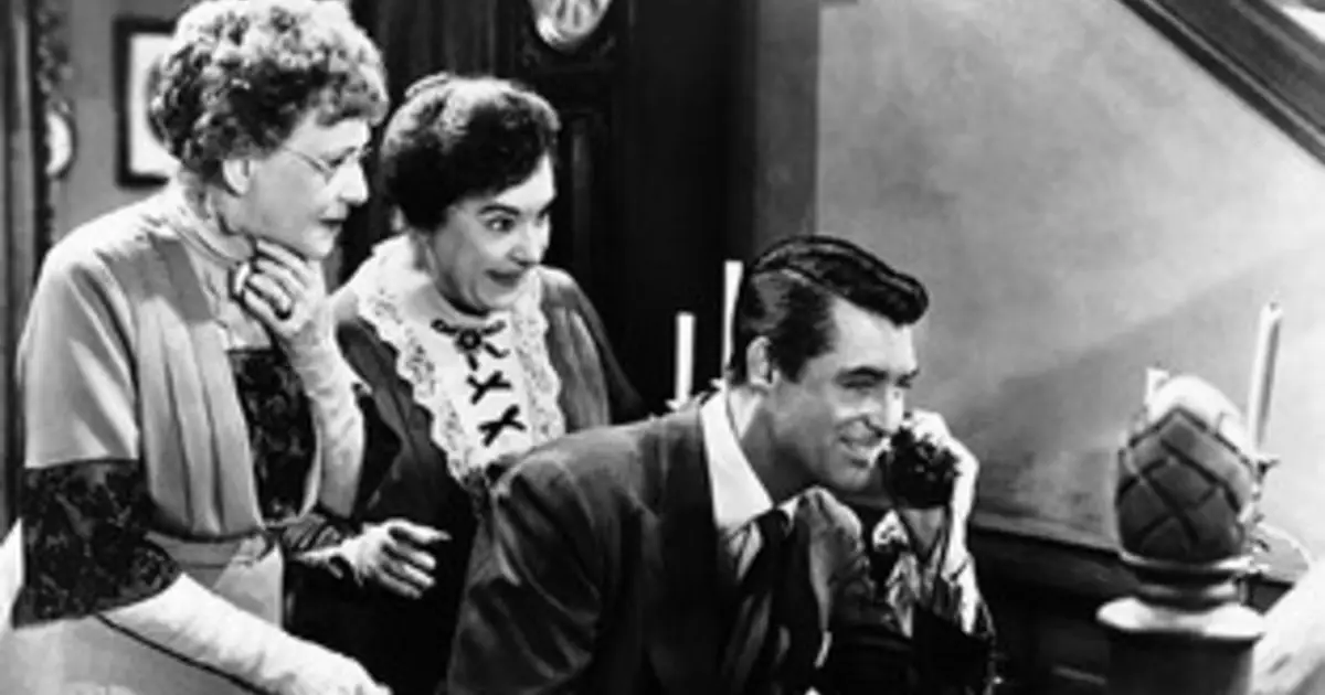 "Arsenico e vecchi merletti", 80 anni dopo resta un classico della commedia Usa