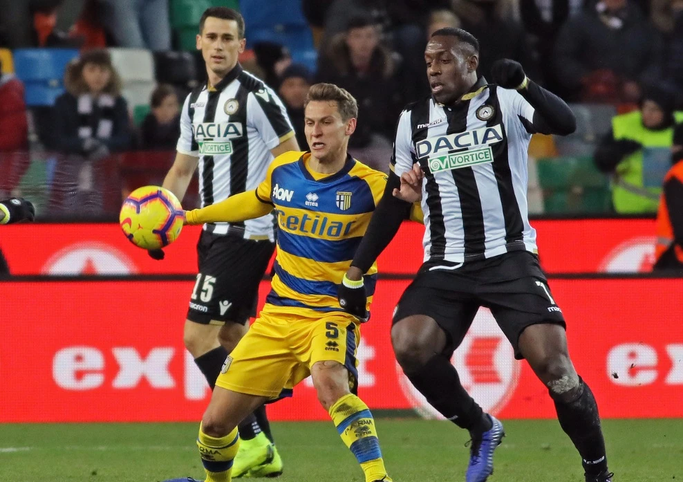 Gervinho ancora decisivo, il Parma passa a Udine