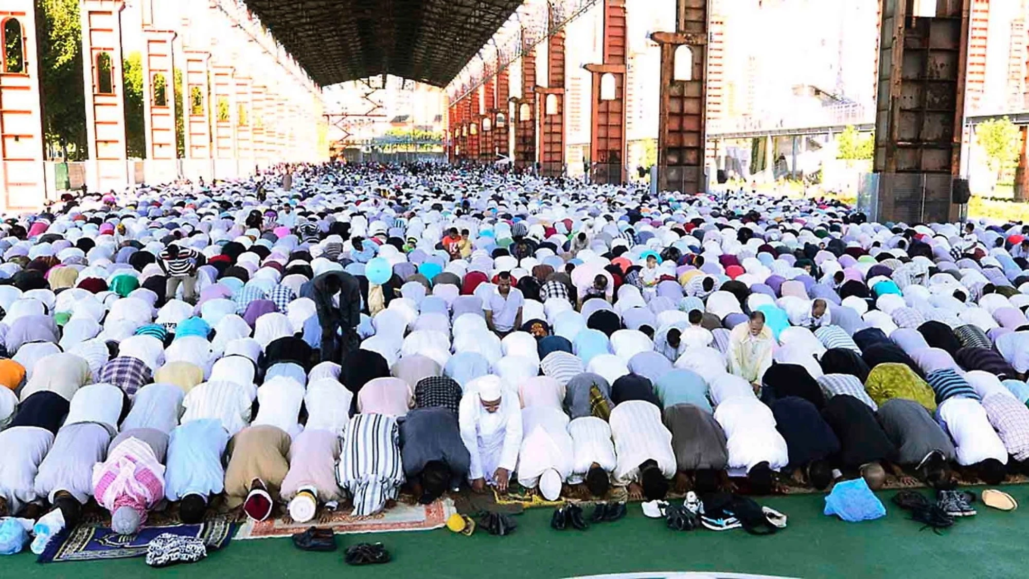 L’Islam radicale deve adattarsi ai valori dell’Occidente: la lezione della Svezia che dovrebbe far riflettere anche l’Italia