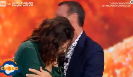 Elisa Isoardi, imbarazzo alla Prova del cuoco: invita in diretta Amadeus, ma... Impensabile fuoriprogramma