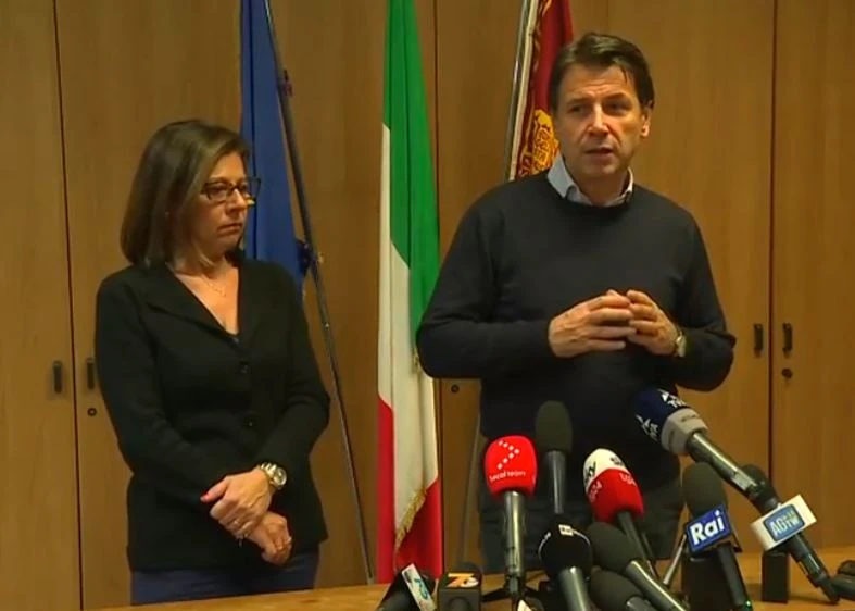 CONTE A VENEZIA "DICHIAREREMO STATO DI EMERGENZA, MOSE VA COMPLETATO"