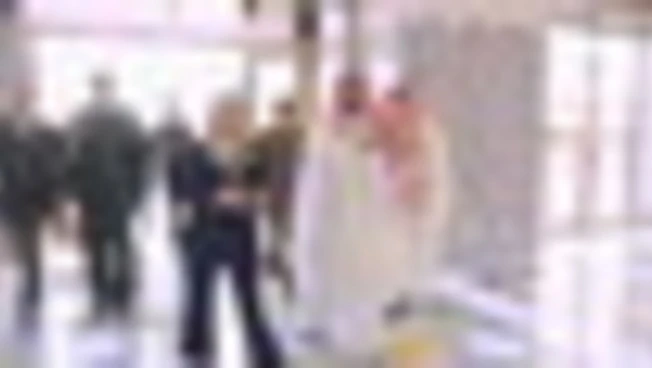 Meloni a sorpresa nel Golfo Persico, prima tappa a Gedda