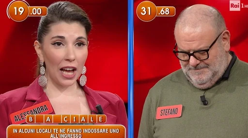 LEredità, Alessandra-fetish sconvolge il pubblico: "Bavaglio, frustino e manette"