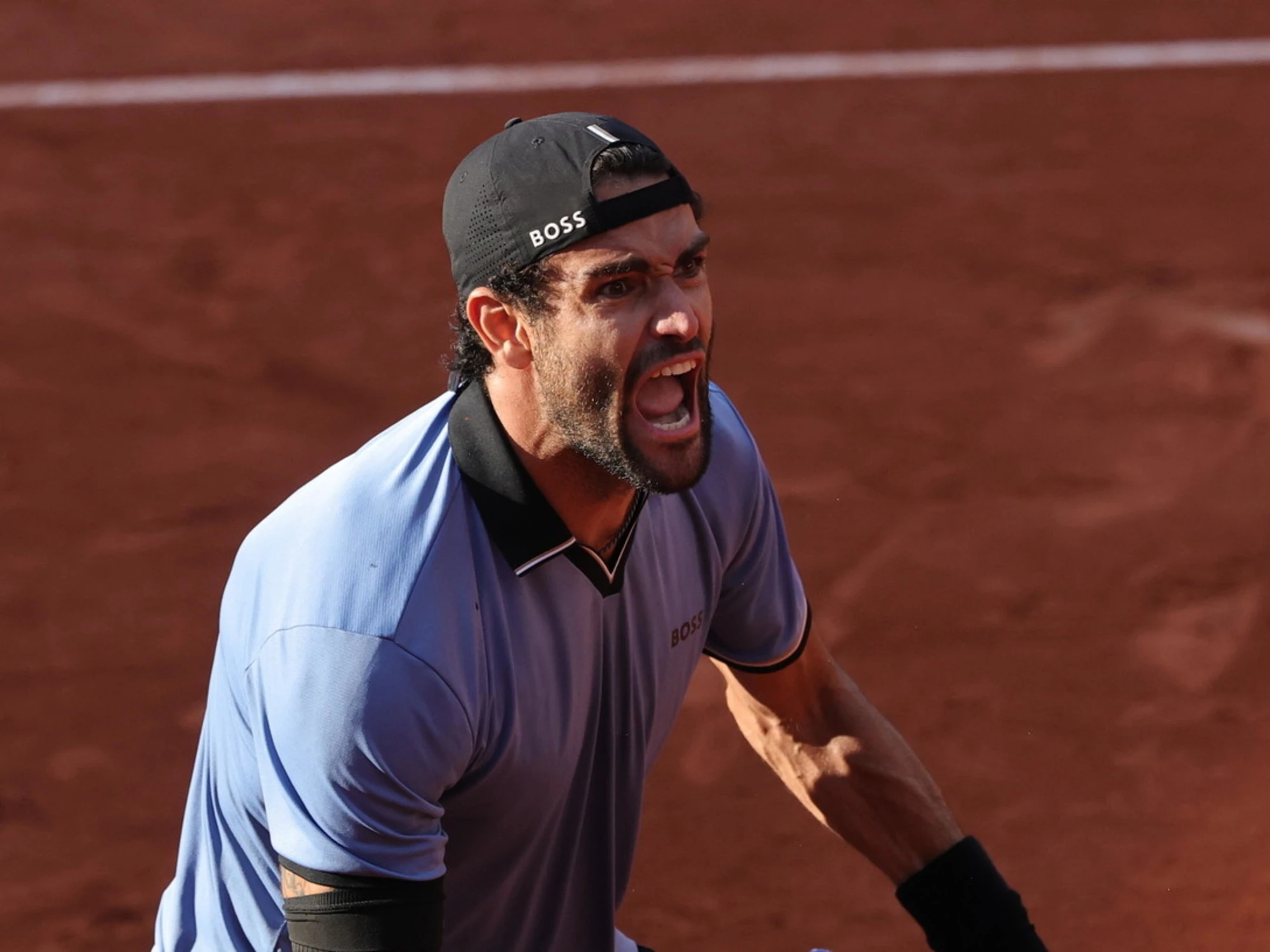 Matteo Berrettini, il gesto rivolto al suo box che spiega tutto: clamoroso a Parigi