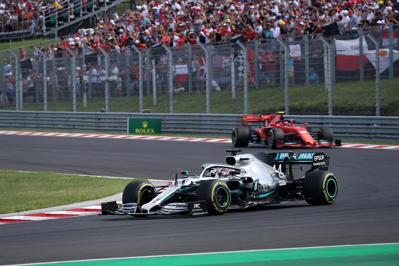 Formula 1, Gp di Budapest: davanti a tutti Lewis Hamilton seguito da Verstappen e Vettel