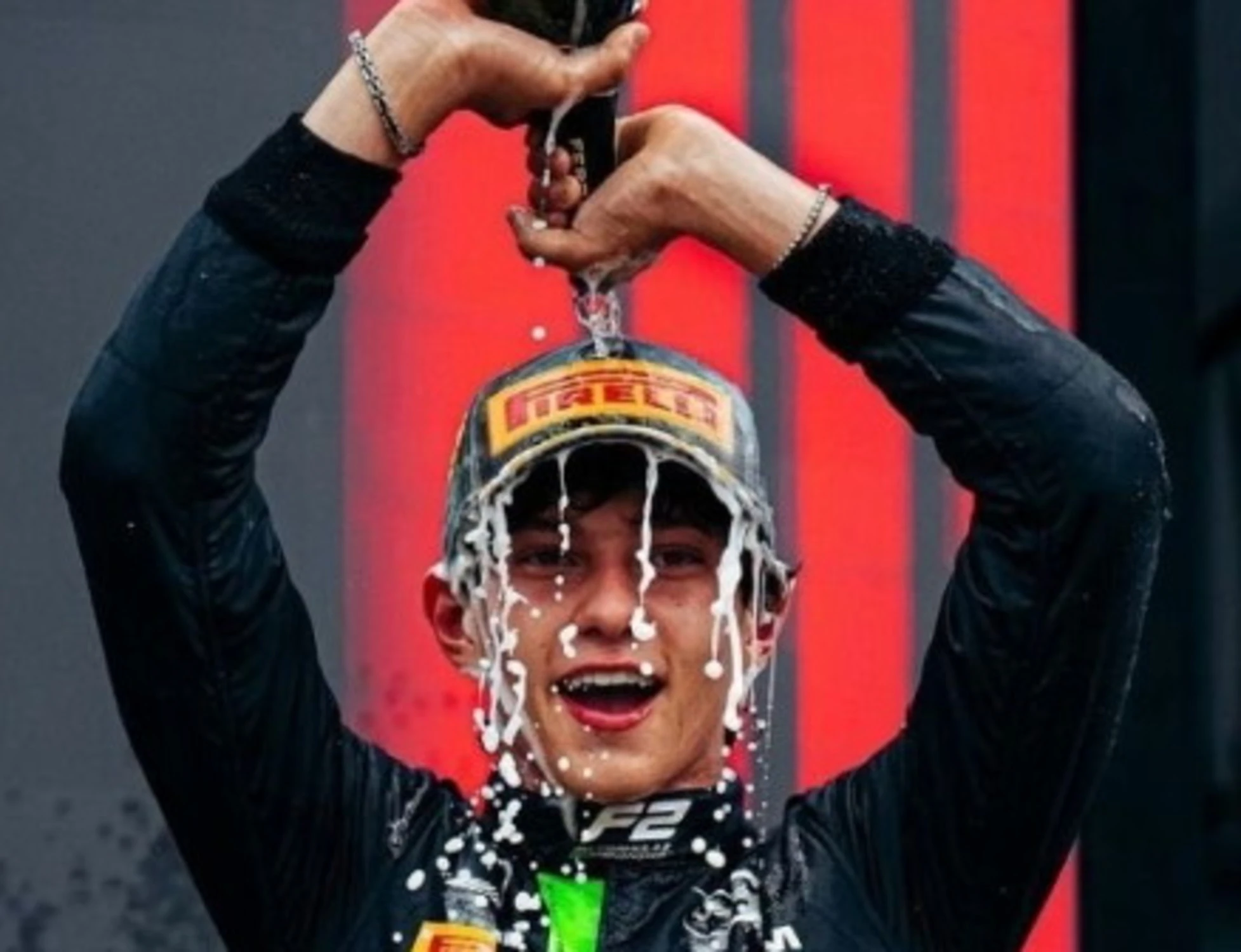 Kimi Antonelli e lo champagne: perché è un gesto pazzesco