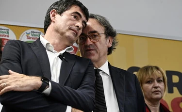 Naufragio Lampedusa, "evitate di guardarvi allo specchio": sinistra sciacalla