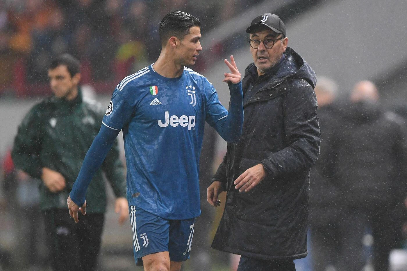 Comanda Ronaldo oppure Sarri? Cosa c'è dietro al riposo con l'Atalanta: le voci su chi conta alla Juventus