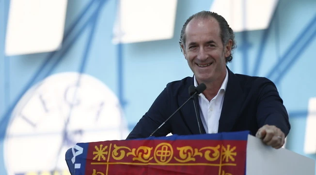 Luca Zaia, Roberto Maroni fa il tifo per lui: "Il leader è Salvini, ma vedrei bene il governatore del Veneto alla guida del Paese"