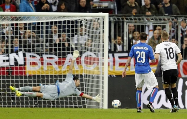 A Monaco Germania-Italia finisce 4-1