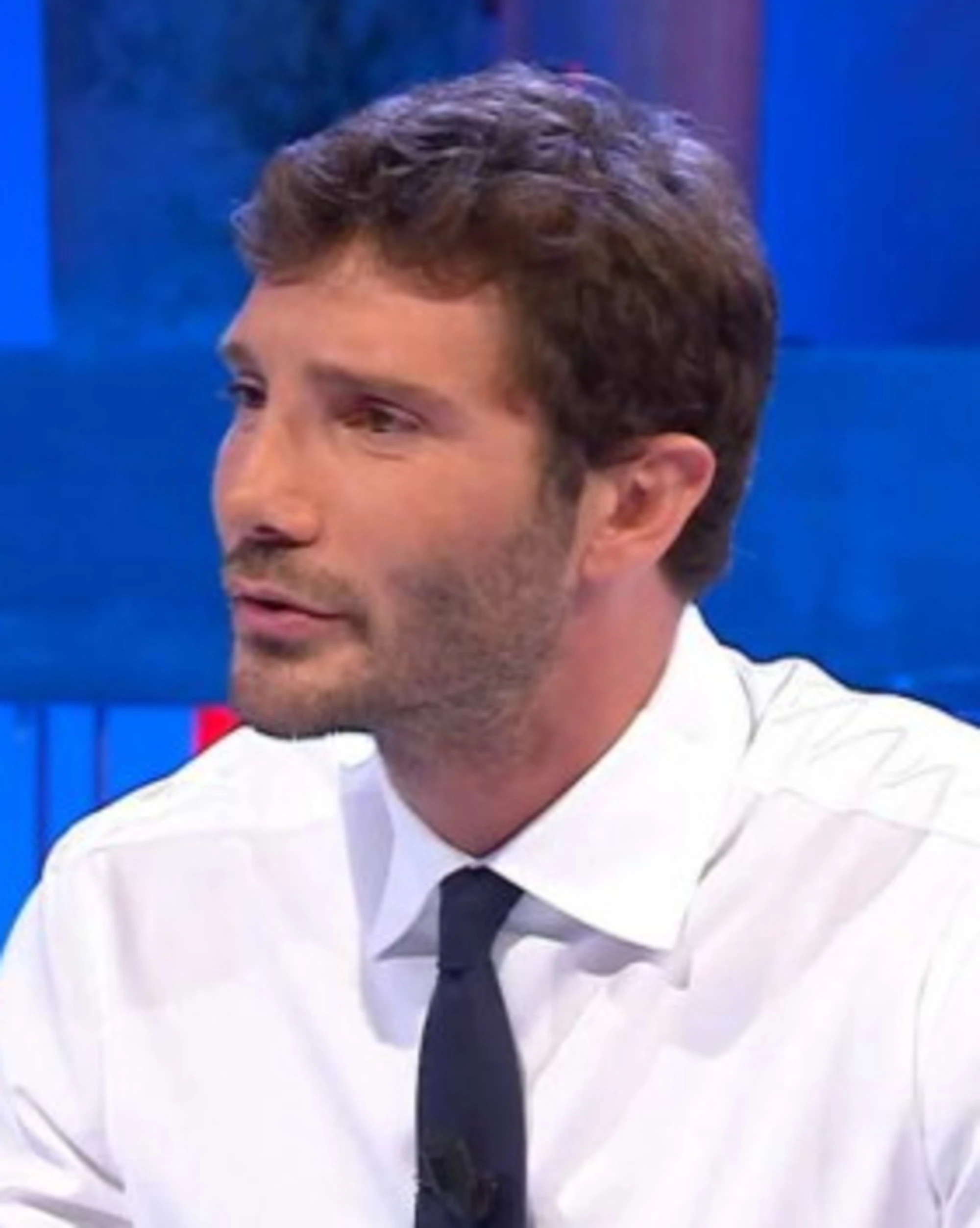 Stefano De Martino, dove l'hanno beccato e con chi