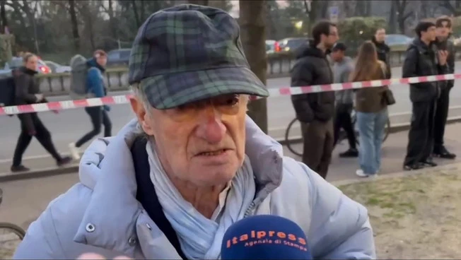 Tram deragliato, marito donna ferita "In 70 anni mai visto incidente così grave"