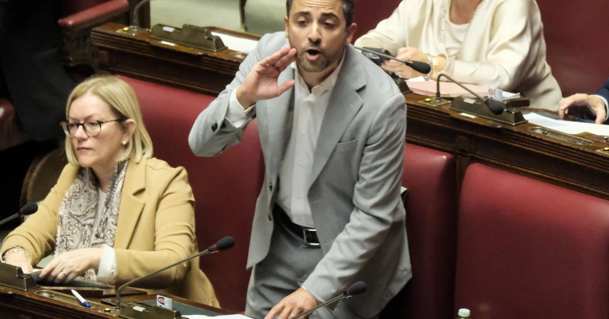Marco Furfaro, "Meloni ha sdoganato i fascisti. Adesso tocca a noi"