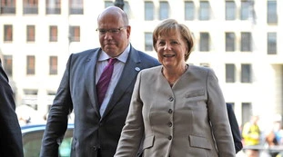 Coronavirus, la Germania vuole il defult dell'Italia: "No ai coronabond, presto austerità". E si parla già di Troika