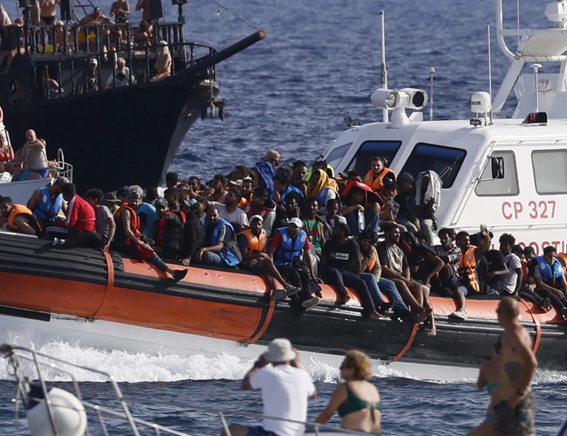 Immigrazione, la Corte Ue dei Diritti dell'uomo si schiera con l'Italia