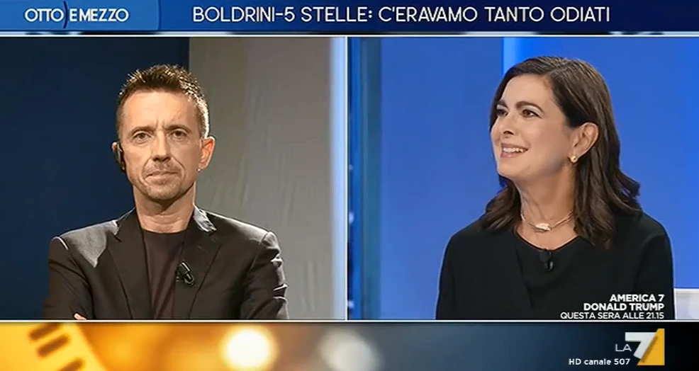 Otto e Mezzo, siparietto tra Laura Boldrini e Andrea Scanzi: "Non è simpatica". E lei: "Lui lo sa"